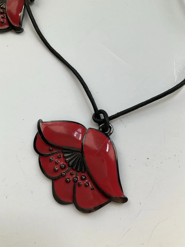 Yves Saint Laurent Accesorios Collar Flor Pasarela YSL Foto 4 de 4