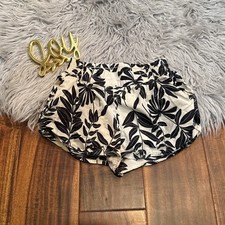 JANIE and JACK Palm Shorts Lined Marshmallow Fluff Pockets Size 12-18 Months