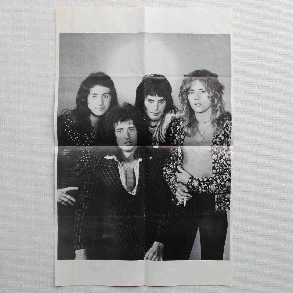 Queen In Concert 1973 / 1974 Show Souvenir UK Tour Programme Booklet - Image 4 of 4