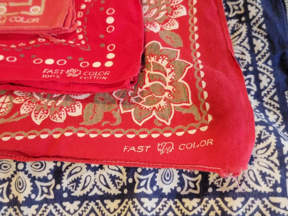 Vtg Fast Color Bandana Lot Of 4 W Flaws Elephant Trunk Down ×2 Trunk Up ×1 - Image 3 of 4