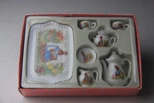 VTG Porcelain Miniature Tea Set Peter Rabbit  by Ranger of Norcross Georgia