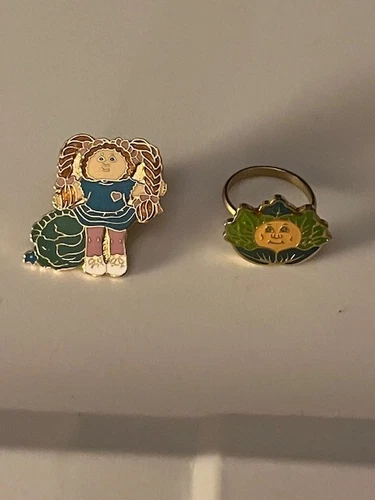 Vintage Cabbage Patch Kids Toy Ring and Lapel Pin 1980's