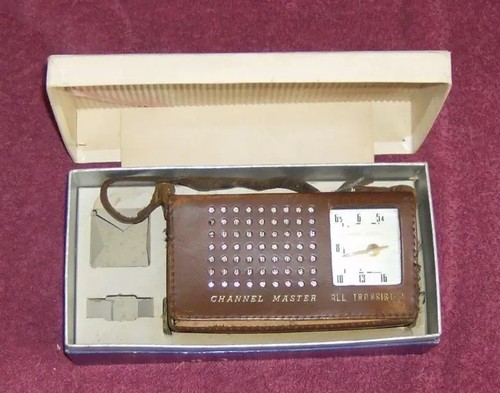 3 THREE! TRANSISTOR RADIO LOT--CHANNEL MASTER, ARCHER, RENOWN 1950S 1960S 1970S - Picture 12 of 15