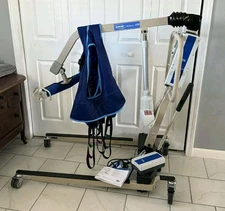 Imvacare Reliant 450 Battery Powered  Patient Lift with Remote