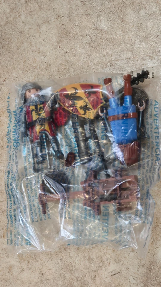 Unopened! Playmobil Knights Set 5972 34 pieces With Case - Image 4 of 4