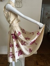 1950s Hawaiian Resortwear 2 Pc Silk Shantung Set Hibiscus Print Circle Skirt VTG
