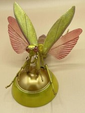 Figure Giant Praying Mantis Fully Painted Encyclopedia Of Creatures Candy Gold