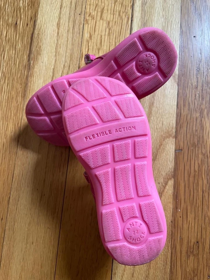 Primigi ZuraToddler Niña Rosa Charol Mary Janes Talla Euro 22/EE. UU. 6,5 Foto 3 de 3