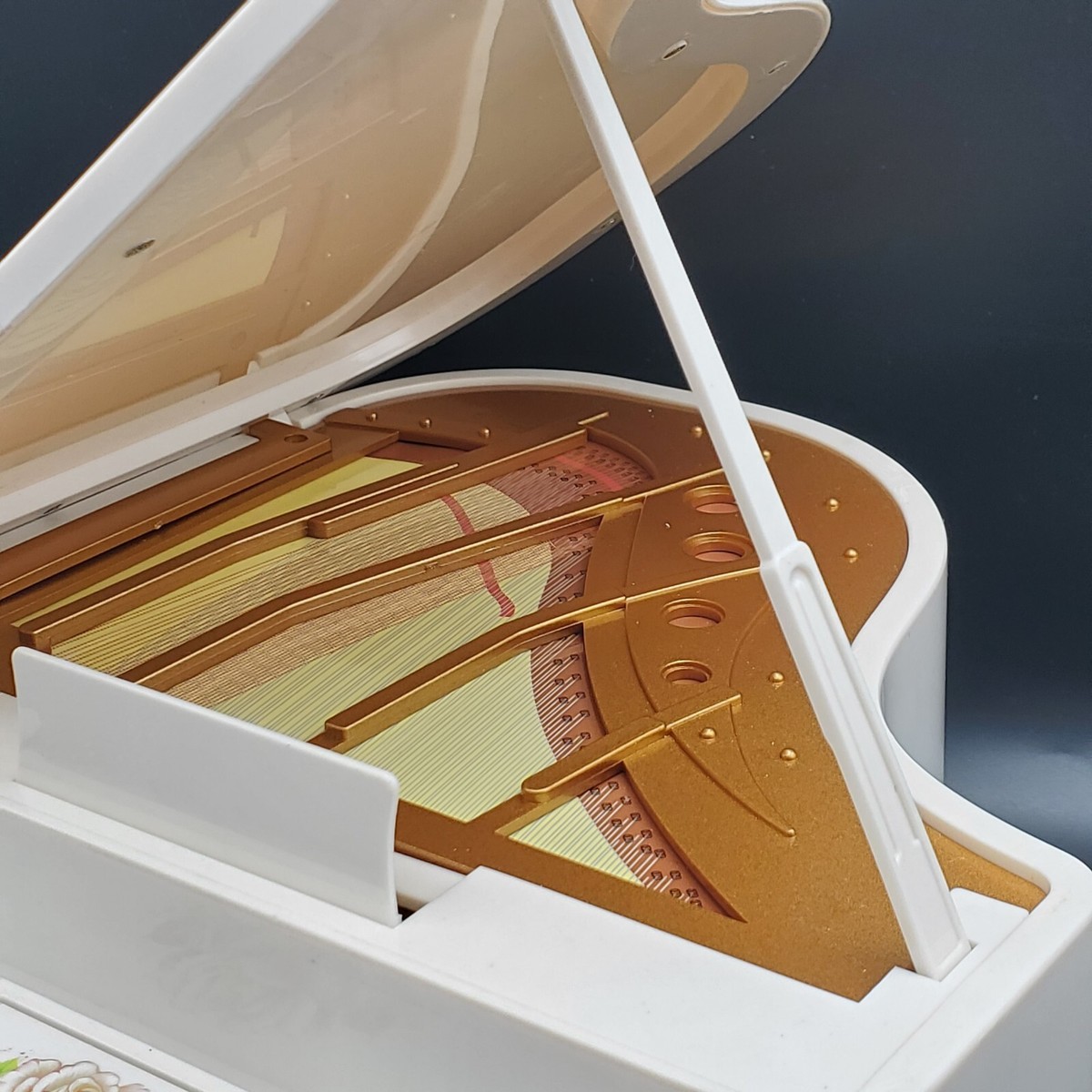 Vtg WONDERLAND Classical GRAND PIANO Music Box w DANCING