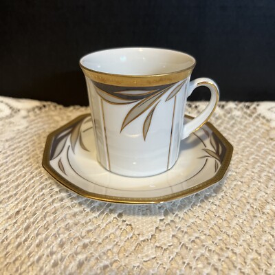 Winterling Marktleuthen Bavaria-Tea Cup and Saucer Set