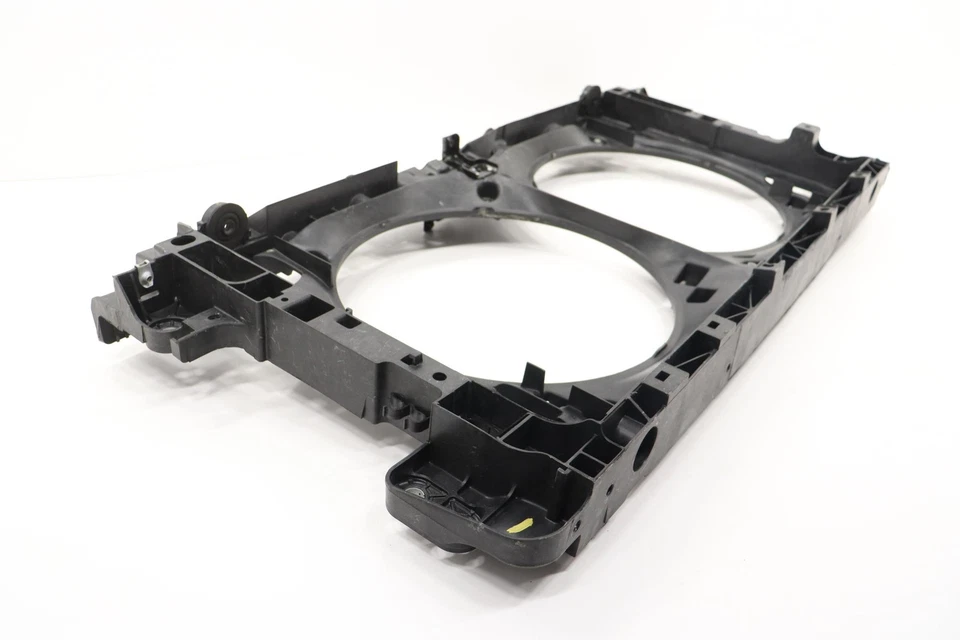 Cubierta de refrigeración del radiador Nissan Máxima 2016-2023 3,5 L soporte OEM 625083TA0B Foto 2 de 4