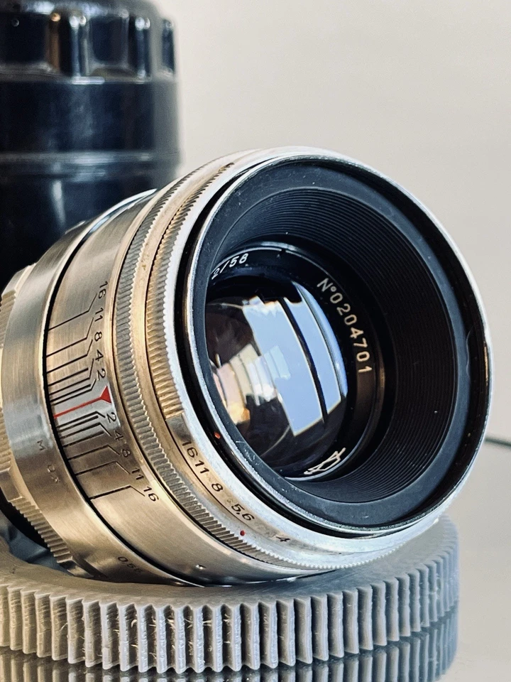 Helios 44 58mm F/2.0 Silver Early Version - Imagen 2 de 4
