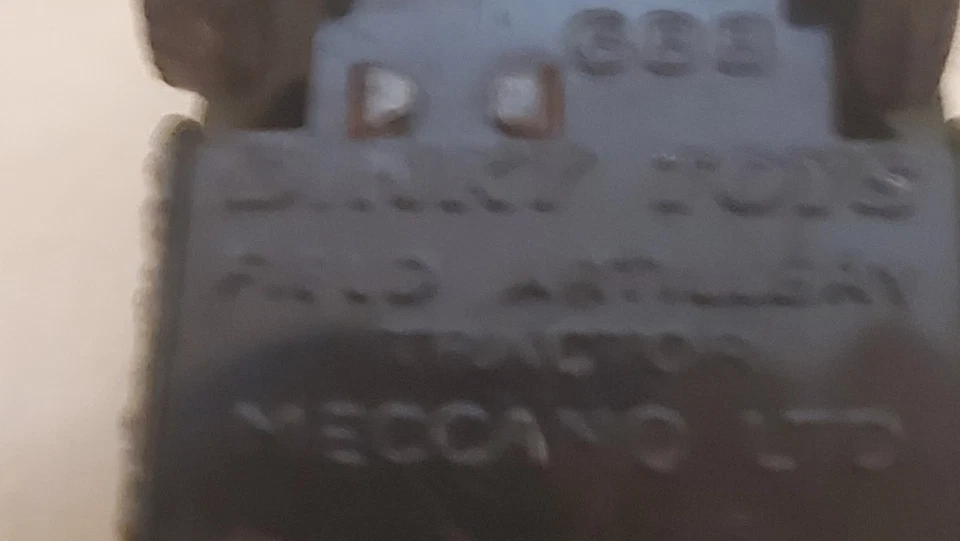 Dinky Toys, trattore da campo con pistola da campo, 1:48 - Immagine 2 di 3