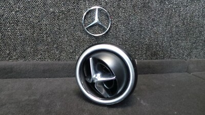 D35-18 * Mercedes W246 B-Klasse Luftdusche Luftdüse Lüfter Mitte   A2468304100