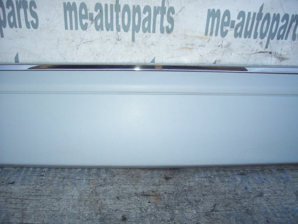 86-91 MERCEDES-BENZ W126 原始设备制造商左侧前驱动门板装饰成型 — 第 4/4 张图片