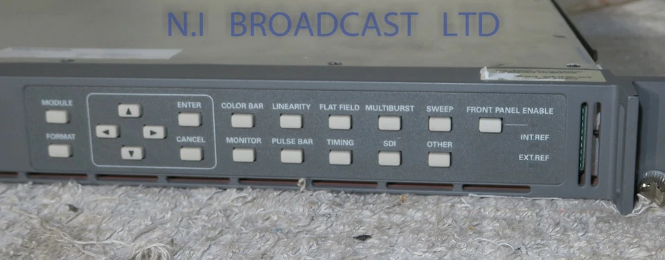 1x tektronix tg700 master SPG with HDSDI high definition option and SDI test si - Image 4 of 4