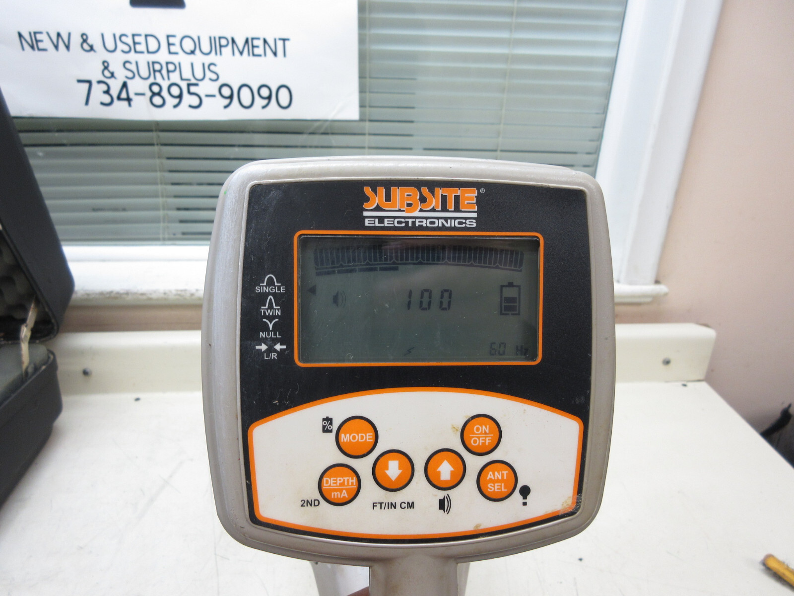 Ditch Witch Subsite 75R / 75T Pipe / Cable Utility Locator Set w/ Case