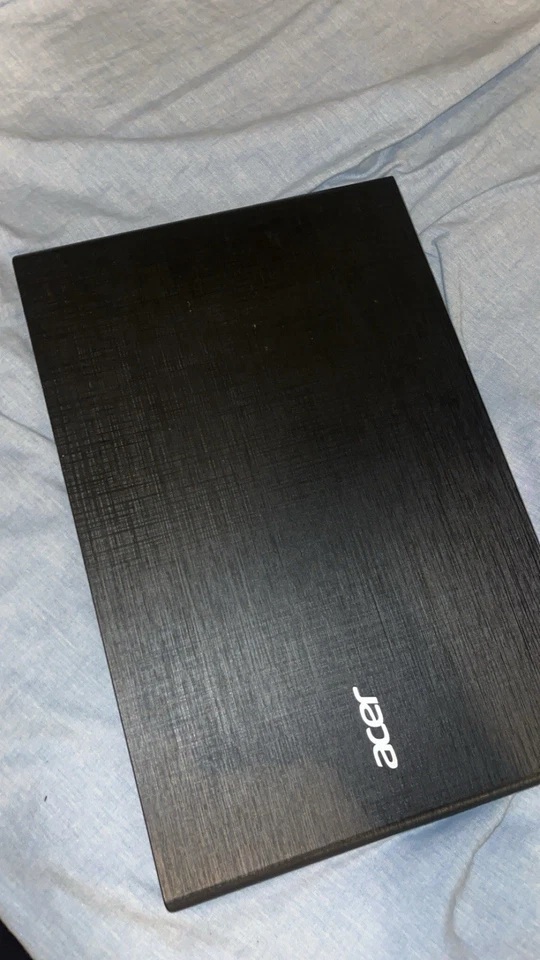 Acer Aspire 7741G Laptop, 17.3 Zoll, Schwarz.Und Acer Aspire One Laptop. - Bild 2 von 4