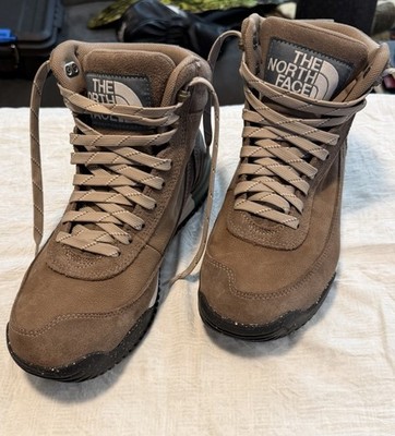 Women s The North Face Back-To-Berkeley III brown boots size 9.5