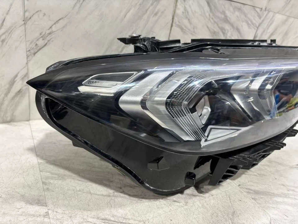 FARO BMW 330I M340I 2023-2024 OEM LADO DERECHO PASAJERO LED NO ADAPTABLE Foto 2 de 4