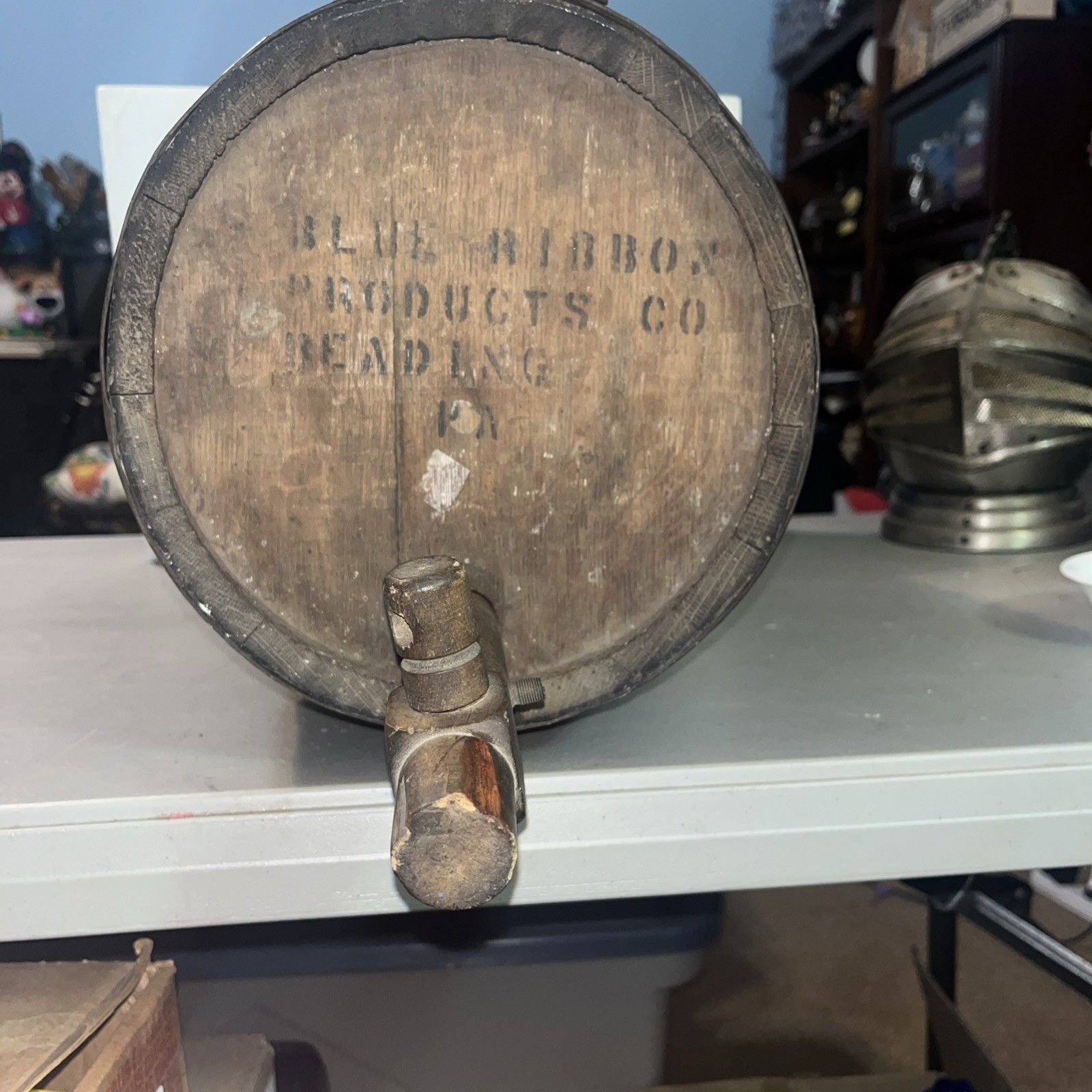 Rare Blue Ribbon  Brewing Company Reading Pa Stamped Wooden Keg With Tap Cool