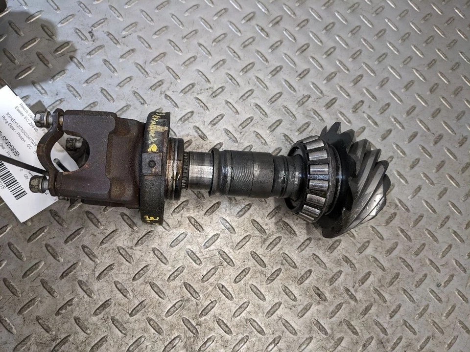 Ring Gear/Pinion Rear Axle 8-1/2" Ring Gear Fits 78-14 SUBURBAN 1500 1170215 - Image 4 of 4