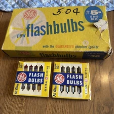 GE 5B & AG-1 Flash Bulbs 33 Total Blue