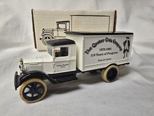 1931 Hawkeye Motor Truck Coin Bank Quaker Oats 1 118 Years of Progress ERTL