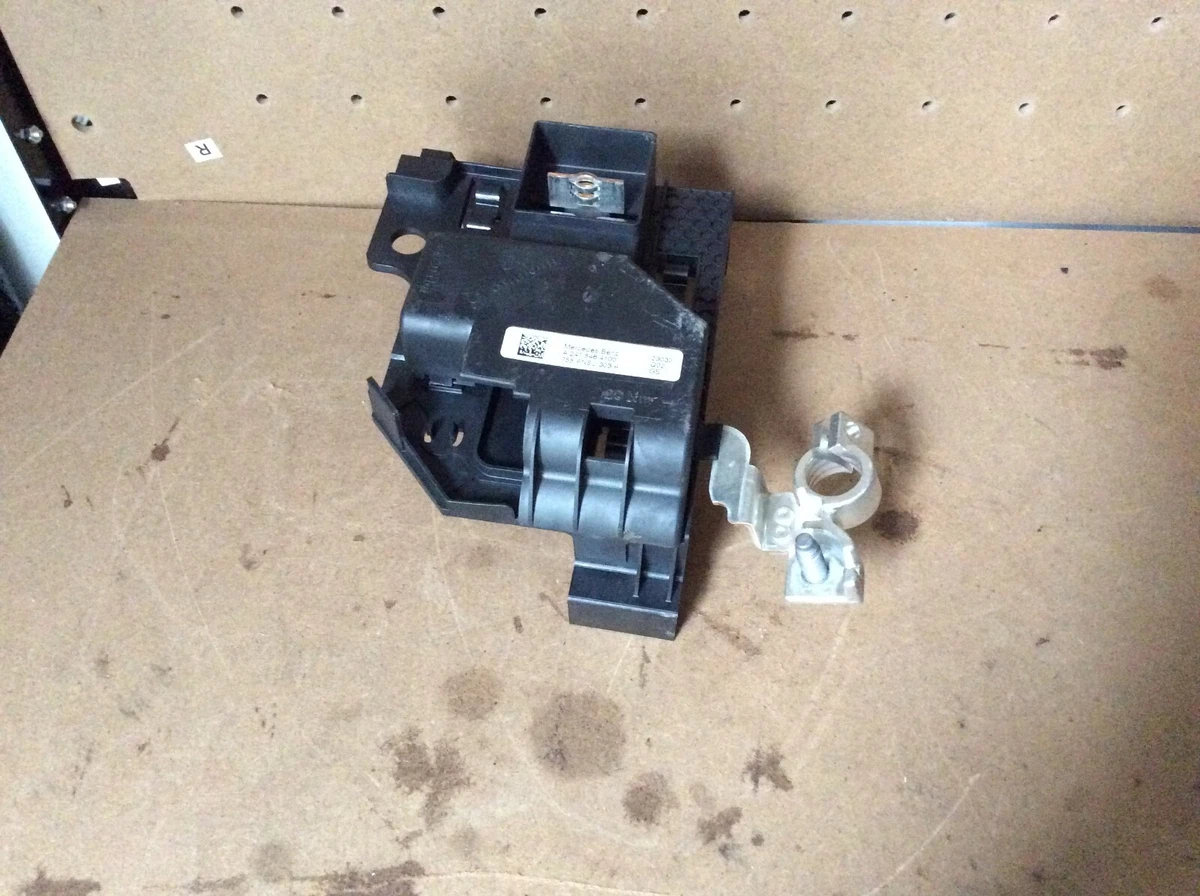 MERCEDES BENZ A-CLASS W177 A250E HYBRID CHARGING POINT A2475464100 
