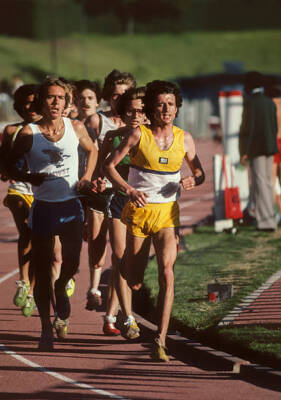 Frank Shorter leads field a race Martin Luther King Games run - 1980 Old Photo