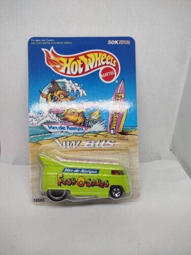 1997 Hot Wheels Van de Kamp's Fish-O-Saurs 18585 VW Bus w/ Protector - Picture 2 of 15