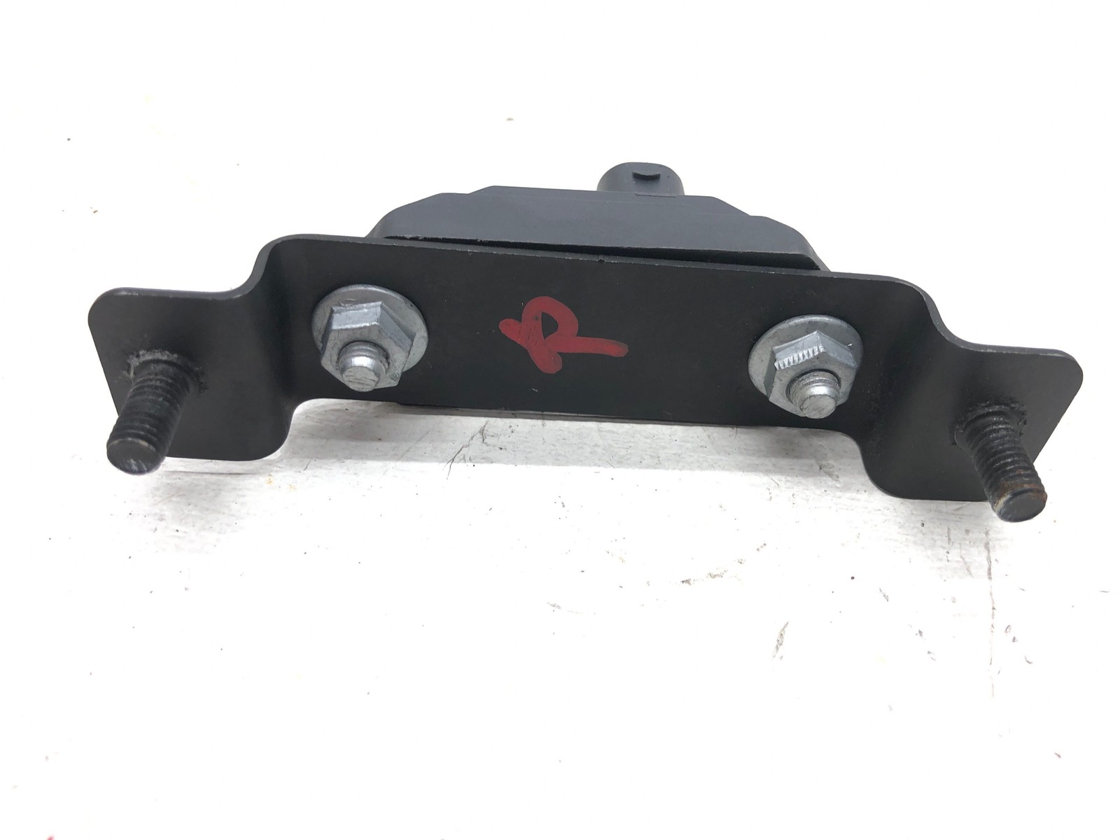 2010-2020 ASTON MARTIN RAPIDE FRONT ACCELEROMETER BODY SENSOR 8D33-3C190-AA OEM