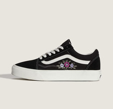 Vans Classics Old Skool Unisex Trainers in Black and Floral Pattern All Sizes
