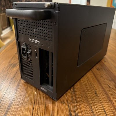 eGPU Enclosure - Akitio Node - Thunderbolt3 External GPU (eGPU
