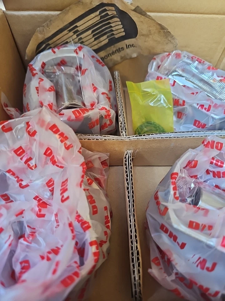 Dnj Hyundai Sonata 2. 4L Engine Component P181A Piston Set . - Image 3 of 4