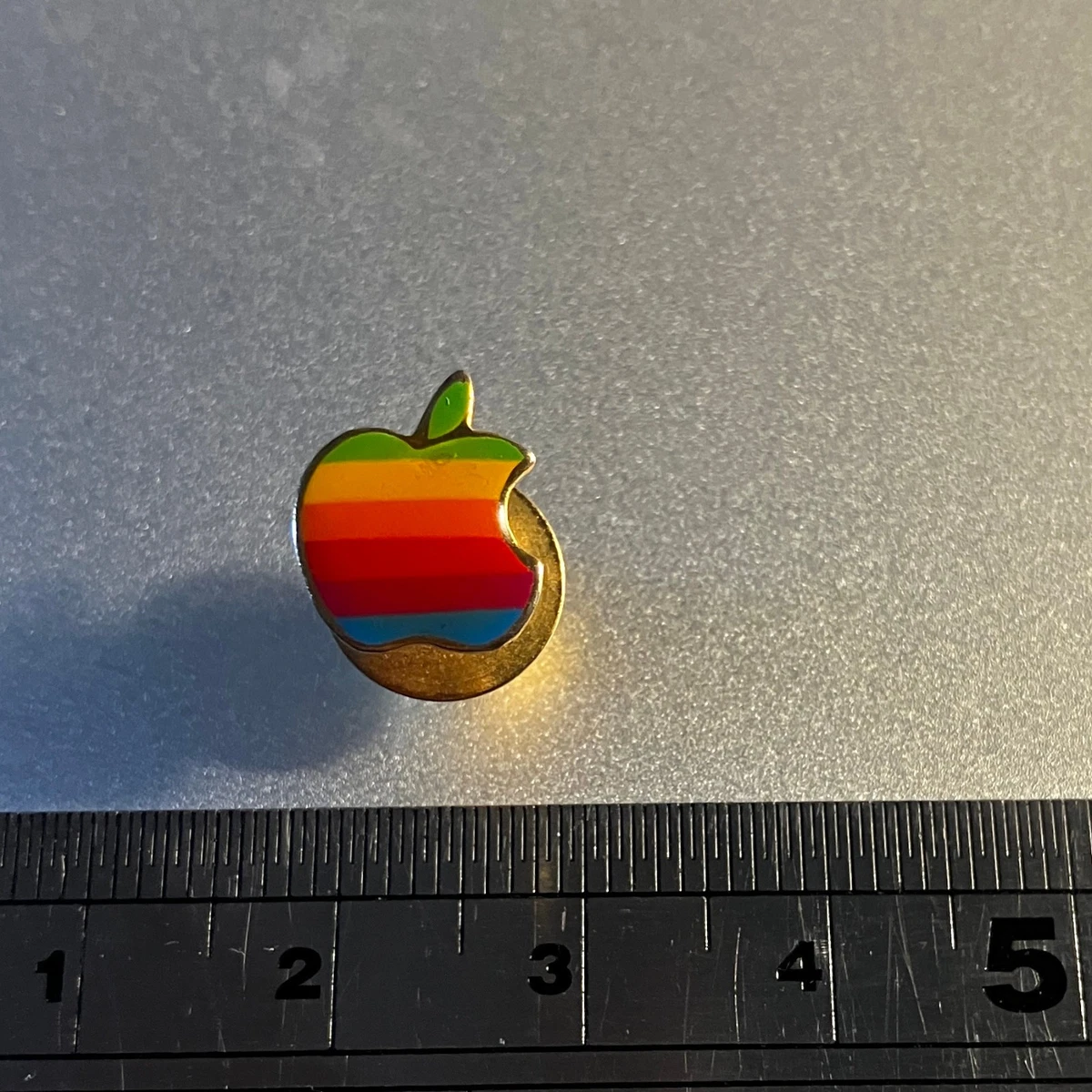 Las mejores ofertas en Pin con el logotipo de Apple | eBay