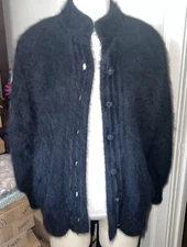AMAZING Venesha VINTAGE  ANGORA WOOL COAT/CARDIGAN SIZE MED Knotted Buttons