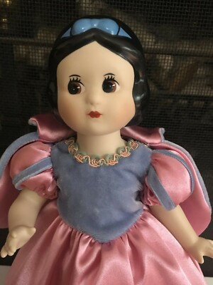 Disney Knickerbocker 75th Anniversary Porcelain SNOW WHITE Dopey