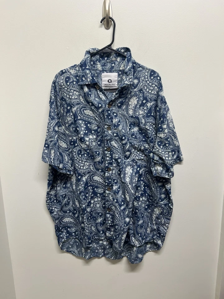 Vtg Y2K Akademiks Big Mens Blue Paisley Print Short Sleeve Button Up Sz 4X - Image 2 of 4