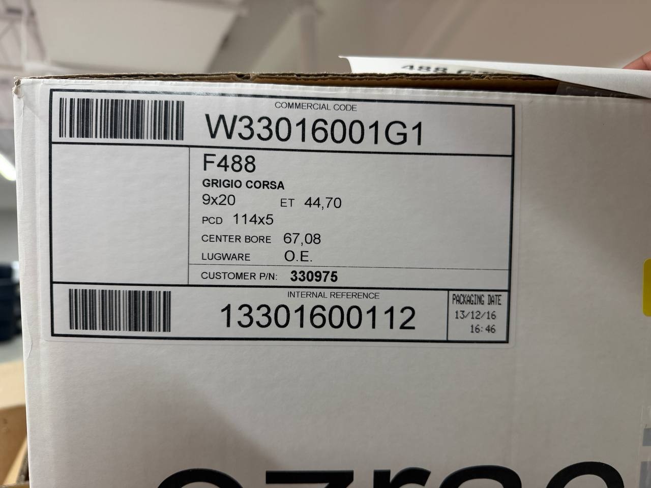 Ferrari 488 Front Wheels Set Gray P/N 70003878