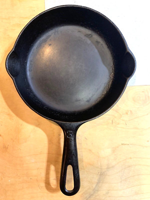 Vintage Griswold No. 3 - 709 J Cast Iron Skillet Erie, PA