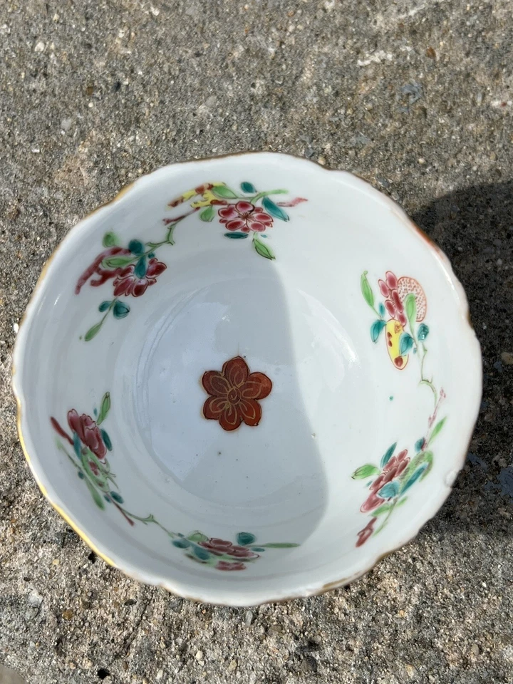 Antigua fantástica taza de té china YongZheng Famille rosa dinastía Qing. Foto 3 de 4
