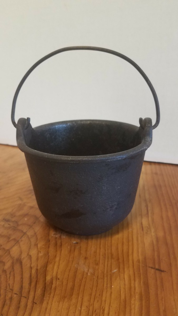 Vintage Cast Iron Mini Pot Kettle with Bail Handle Marked