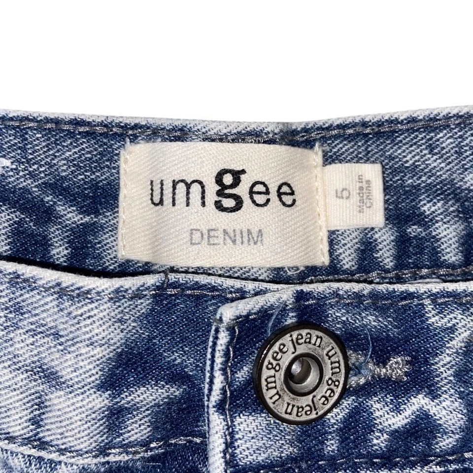 Pantalones cortos de mezclilla Umgee desgastados rasgados dobladillo crudo lavado ácido azul jean juniors talla 5 Foto 3 de 4