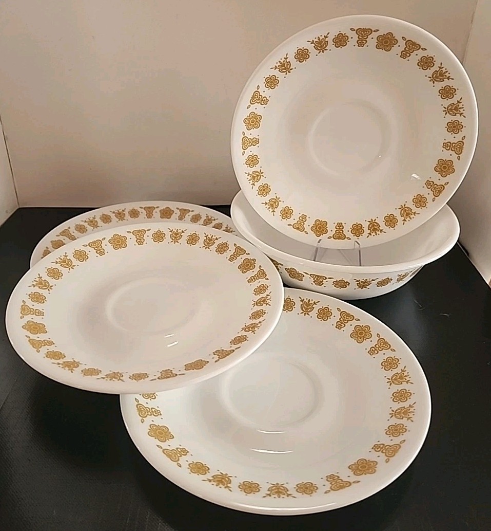 Corelle Butterfly Gold Set of 4 Saucers + 1 Cereal Bowl Corning Livingware MINT!