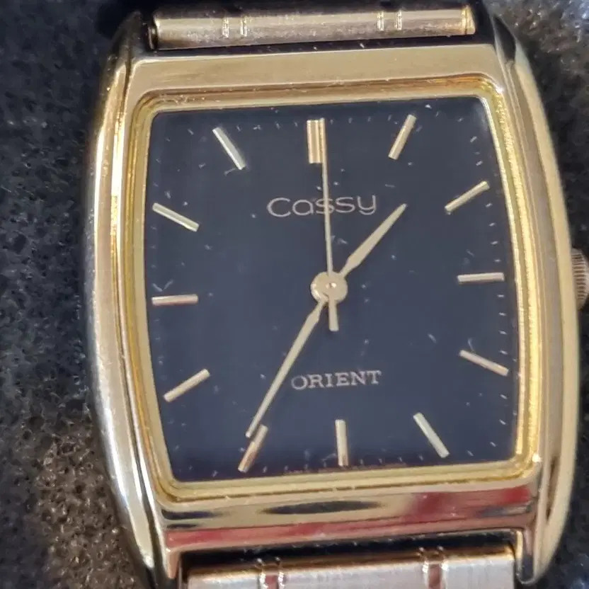 Orient CASSY Rectangular Gold and Silver Metal Wa… - image 1