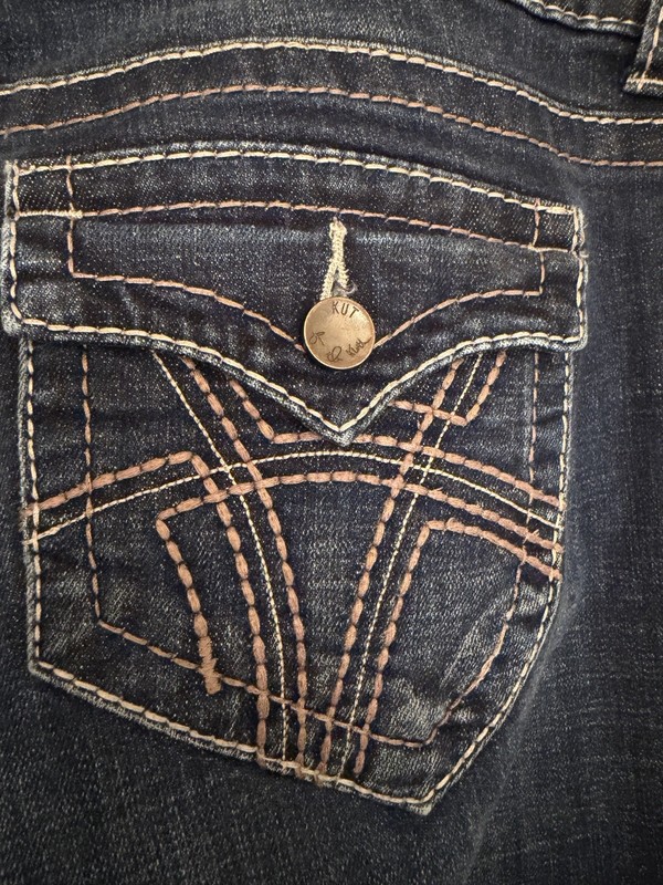 Kut from the Cloth, 'Natalie' Sz. 12 L, Boot-Cut, Mid-Rise, Dk Wash Denim Jeans