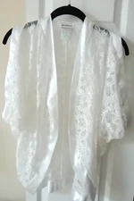 MARA INTIMATES Saks Fifth Avenue Short Bed Robe WHITE Lace Kimono 1 size VINTAGE