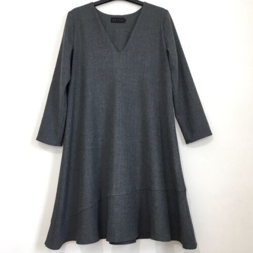 HATCH Maternity 'Day to Night' Gray long sleeve V-neck Dress - Picture 3 of 16