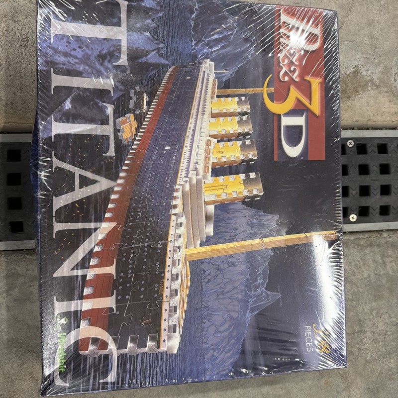 Sealed NEW Vintage by Wrebbit 1997 PUZZ 3D Puzzle RMS Titanic Ship 398 Pieces